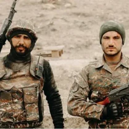 Hakob Hakobyan & Armen Hovhannisyan - Mi pampusht