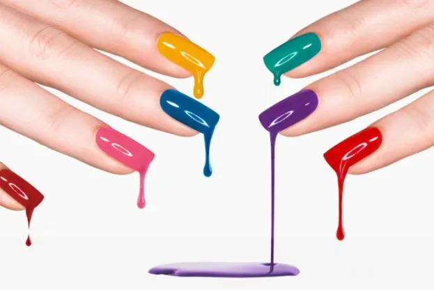 ЕС запрещает гель-лаки: что нужно знать о новом ограничении с 1 сентября